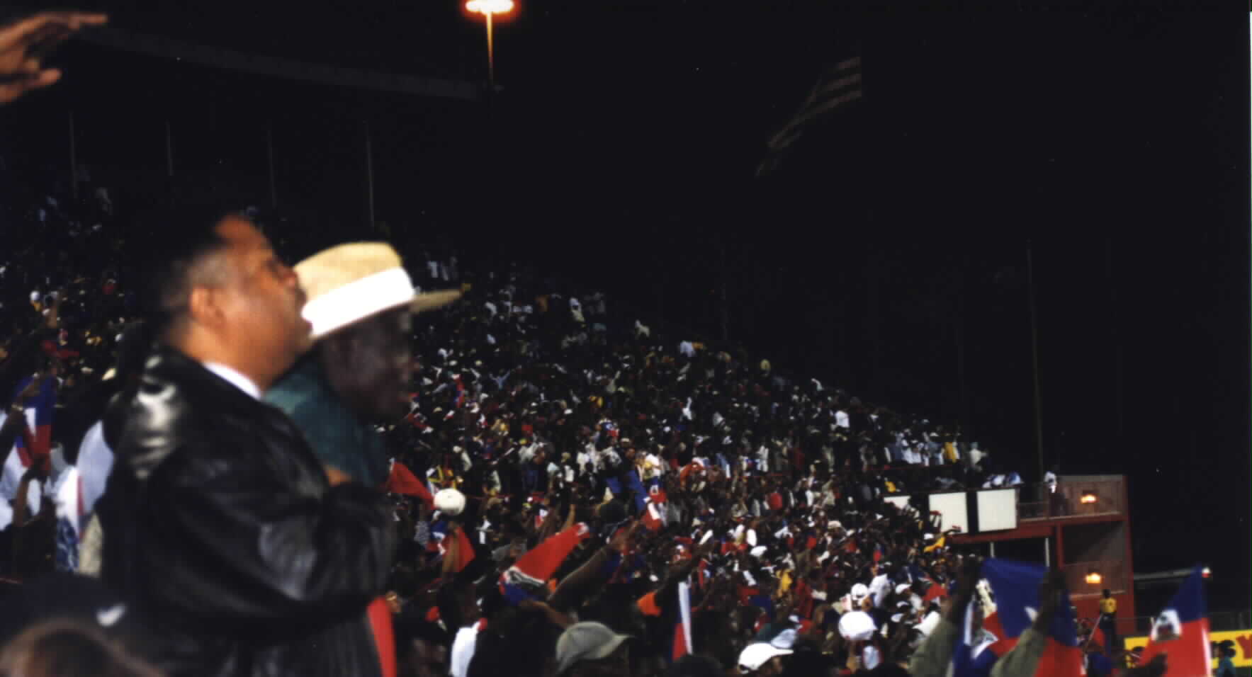 (Singing of Haitian national anthem by loyal Haitian citizens.)Picture courtesy of Noe Dorestant... Give credit where credit is due.