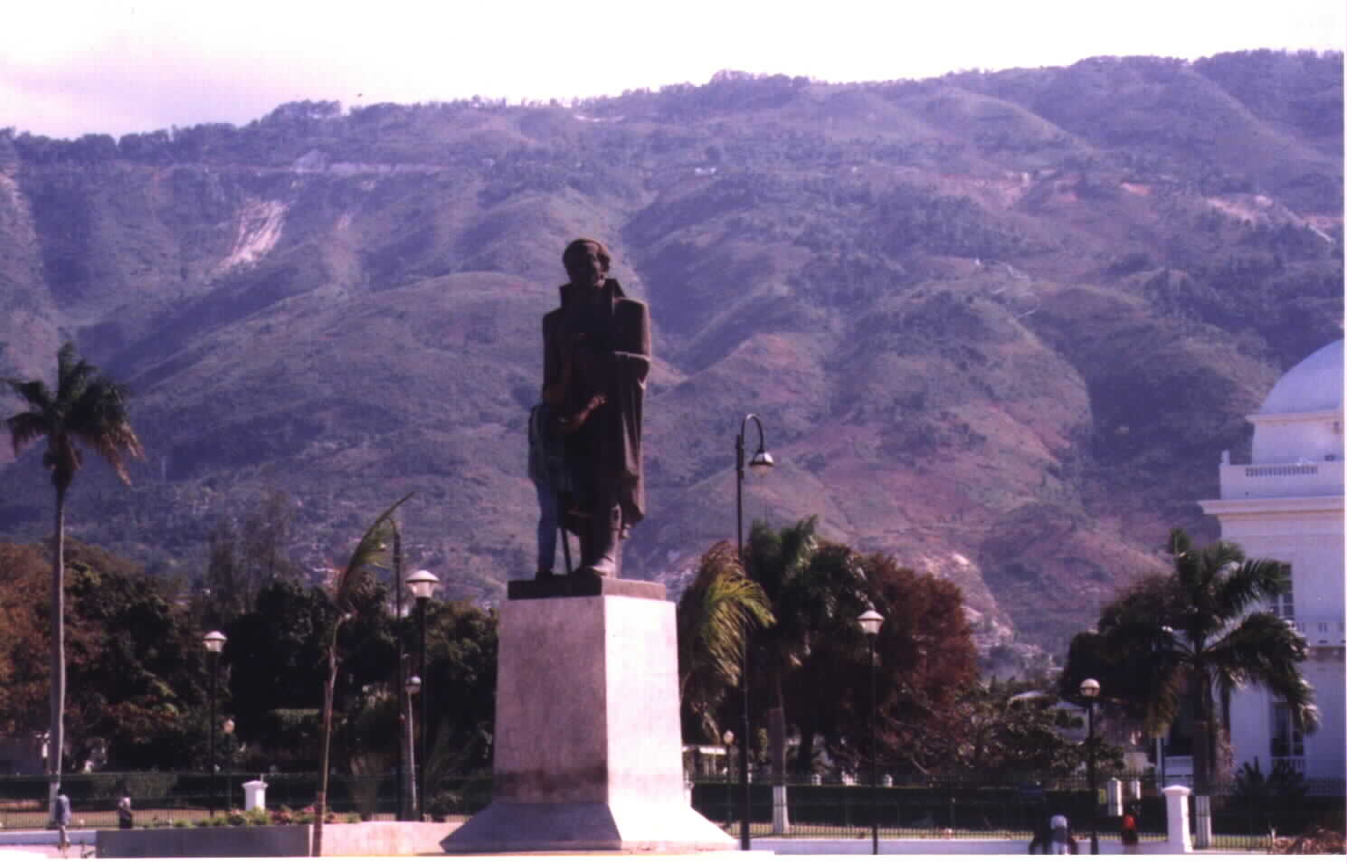 (Photographed by Noe Dorestant 1/28/2001: The spirit

of Toussaint Louverture lives on.)Picture photographed and provided by Noe

Dorestant, if you copy for reuse, give credit where credit is due. 