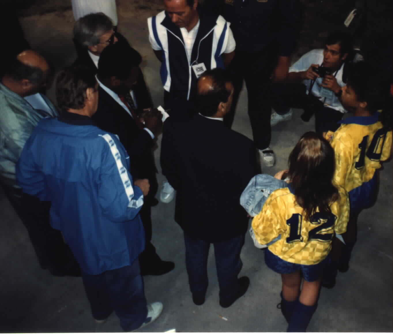 (Picture photographed by Noe Dorestant: Pele' signing autograph for fans during Copa Pele 91 in Miami.) Courtesy
Noe Dorestant. If you copy for reuse, give credit where credit is due. 