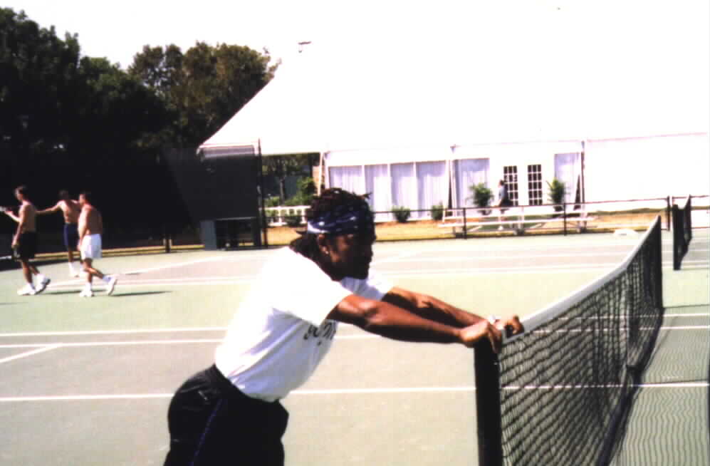(Ronald stretching before practice)Picture courtesy of Noe Dorestant, if you copy for reuse, give credit where credit is due. 