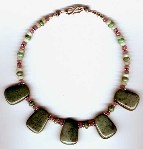 [photo of necklace]