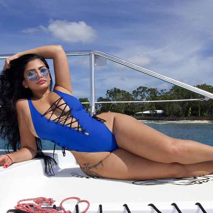 surat elegant escorts call girls