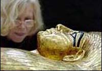 http://news.bbc.co.uk,Tutankamon,Zahi Hawass,arqueologia,Egipto,Luxor,Karnak,excavaciones,descubrimientos,1922,Howard Carter,National Geographic,Siemens,John Travolta,Nicholas Cage,Contracara,cirugias esteticas,rostro,lipoaspiraciones,medicina,cirujanos,operaciones,Maria Reich,Nazca,lineas,calendario astronomico,Peru,dibujos,astronomia,geometria,Bernd Teichert,mapas,Ana Mar&iacute;a Cogorno,ovnis,misterios,Cristobal Colon,Hernando,Diego,catedral Sevillana,Cartuja Pickman,Jos&eacute; Antonio Lorente,Granada,ADN;restos,Marcial Castro,antropologia,Republica Dominicana,www.egipto.com,Egipto,Keops,piramides,descubrimientos,Aton,Ankh,tumbas,sarcofacos,momias,embalsamamientos,Kefren,camaras secretas,Nefertiti,Amenofis,Nilo,inundaciones,Blade Runner,Ridley Scott, Richard Dawkins,Steven Pinker,Harrison Ford,Stephen Minger,Stanley Kubrick,Daryl Hanna,replicantes,androides,ciencia ficcion,Contactos,SHGb02+14a,proyecto SETI,Search for Extra Terrestial Intelligence,SETI@home,Robert Zemeckis,Jodie Foster,Dan Wertheimer,New Scientist,Arecibo,Puerto Rico,civilizaciones extraterrestres,Ma libert&eacute; de penser,Florent Pagny,Argentina,France,Patagonia,Argentine,Azucena Caama&ntilde;o,Savoir aimer,artistes,musique,musica,CD,cantores,ventas,compras,ranking,Paparazzi,Isabel Sartorius,Borbon,Ortiz Pati&ntilde;o,Vallejo Najera,Entrecanales,Mora Figueroa,Antonio Montero,Sainz Vicu&ntilde;a,Espa&ntilde;a,jet set,Mallorca,Ibiza,John Fitzgerald Kennedy,Lee Harvey Oswald,Vitaliy Fadeyev,Lawrence Berkeley,Carl Haber,Fidel Castro,Lyndon B. Johnson,Jackie,Onassis,Irma Roy,Carolina Papaleo,Osvaldo,diputada nacional,Congreso,Argentina,Raul Granillo Ocampo,politica,justicialismo,peronismo,cine,television,La Horqueta,San Isidro,que se vayan todos,diciembre 2001,2002,2003,2004,maria julia alsogaray,alvaros,,Roberto Mart&iacute;nez Medina,Maria Julia Alsogaray,Ra&uacute;l Granillo Ocampo,Jorge Rodr&iacute;guez,V&iacute;ctor Alderete,Claudia Bello,Angel Massa,Alfredo Yabran,Mario Pontaquarto,Nestor Carlos Kirchner,Cristina Elizabeth Fernandez,corrupcion,senado,general rodriguez,anibal,fernandez,alberto,fernando de la rua,ines pertine,eduardo duhalde,hilda chiche gonzalez,2000,2001,2002,2003,2004,Museos,www.louvre.fr,Leonardo Da Vinci,Gioconda,Mona Lisa,Italia,Francia,France,inventos,Italy,renacimiento,historia,cuadros,links,images,postcards,photos,fotos,imagenes,postales,pictures,historia,arqueologia,descubrimientos,culturales,agenda,infodiario,diario accion,buenos aires,argentina,Diario Accion de General Rodriguez, politica, actualidad, noticias e informacion, personalidades e instituciones, policiales, galerias de fotos; historia de General Rodriguez, sus origenes, edificios, estancias, habitos y costumbres, anecdotas, comercios e industrias, los fundadores, antiguas instituciones, fotos e imagenes; suplementos especiales: la crisis politica, economica y social de la Argentina, los acontecimientos de Diciembre de 2001, articulos y entrevistas; Emigracion: toda la informacion destinada a aquellos que desean emigrar, radicarse o estudiar en el exterior, visas, pasaportes, consejos, guias, informacion util, links; Trueque: novedades e informacion, links, estructura del trueque; el casamiento de Maxima Zorreguieta y el principe Guillermo Alejandro de Holanda; Guerra de Afganistan: galeria de imagenes e informacion sobre la primera guerra del siglo XXI; la guerra de Irak, Bagdad, Georges W. Bush, Saddam Husseim, el atentado a las torres Gemelas de Nueva York, las twin towers, el 11-s, y descripcion del hecho que conmovio al mundo; Empleo: consultoras, clasificados, agencias de empleo, consejos e informacion util, curriculum vitae, como confeccionarlos, noticias de actualidad; 
Los numeros de la crisis: Las consecuencias de la crisis politica, economica y social; estadisticas, pobreza, desnutricion, salud y asistencia; noticias regionales y provinciales, columnas y editoriales; informacion para negocios: pymes, links, empresas y negocios; Agenda Cultural con toda la informacion de cursos, universidades, talleres, escuelas y oportunidades, exposiciones de arte de la region; buscadores en Internet, Enlaces: links a los mejores sitios de educacion, cultura, arte, biografias, politica, interes general, web, Links del Diario Accion: RMS Titanic, su historia, su tragico viaje inaugural; historias, testimonios, documentos y articulos sobre el naufragio; links y sitios sobre el tema; la pelicula de Cameron, fotos e imagenes; suplementos especiales, Historia Argentina y de General Rodriguez, la llegada de la democracia en General Rodriguez, la asuncion de Juan Lumbreras como intendente en 1983, galeria de imagenes, sus palabras y los actos, su gabinete, festejos de la comunidad. Fundacion del pueblo de General Rodriguez, sus instituciones y personalidades relevantes, arquitectura y edificios, comercios e industrias, sus comienzos, estancias, inmigraciones italianas, espa&ntilde;olas, vascas e irlandesas, anecdotas y efemerides, sus hombres ilustres, el Hospital Vicente Lopez y Planes, su fundacion por las Damas de Beneficencia, el hundimiento del crucero General Belgrano, testimonios de ex combatientes y tripulantes, su comandante Hector Elias Bonzo, fotos e imagenes, recuerdos y homenajes, historia de la familia Bonzo de General Rodriguez, entrevistas y articulos periodisticos. La guerra de Malvinas en el Atlantico Sur, el conflicto belico con Gran Breta&ntilde;a de 1982, politicos relevantes, Benjamin Paez y Trueba, fotos antiguas de familias fundadoras, galerias de imagenes de pobladores, recorrida virtual por el antiguo General Rodriguez, el paso de la Infanta en 1910, historia de La Serenisima, la familia Mastellone, La Choza, Bernardo de Irigoyen, peronismo y radicalismo y muchisimo mas
