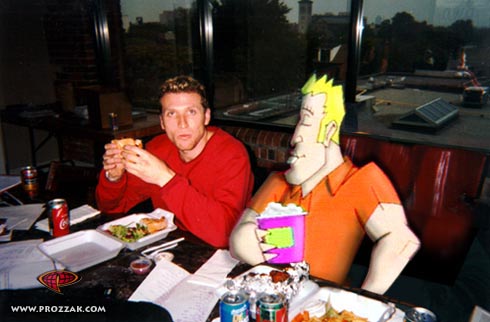 James and Milo grabbing a bite (thanks to Prozzak.com for this one)