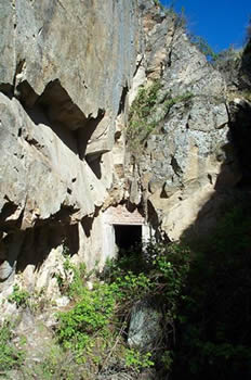 Entrada principal a la mina Justo y Pastor