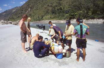 Rafting Lunch brake