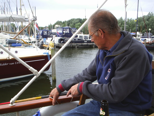 Opa Ben vangt de vis
