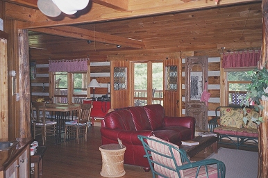 Or leave the inside for the fresh breezes that cool the spacious deck!
