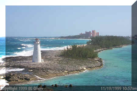 06-Nassau_lighthouse1.jpg (68108 bytes)