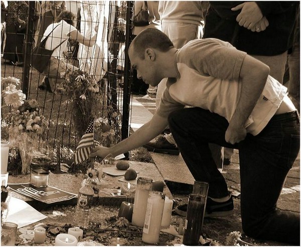 m-Union_Squre_Mourning_site_Sept_16.JPG