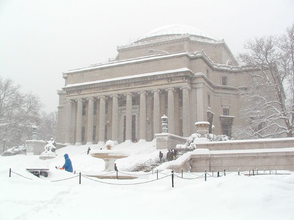 Low_Memorial_Library_in_snow.JPG