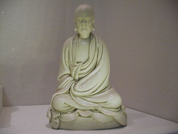 Metropolitan_Museum_of_Art-Figure_of_Budai_Heshang_Procelain_Qing_Dynasty-2.JPG
