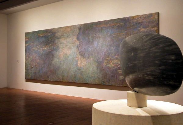 Museum_of_modern_Art-Monet_Water_lilies.JPG