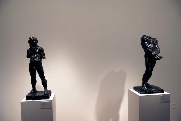 Museum_of_modern_Art-Rodin_Statue.JPG