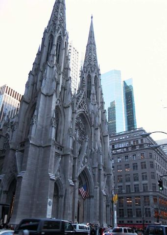 Fifth_Avenue-St_Patrick_church-2.JPG
