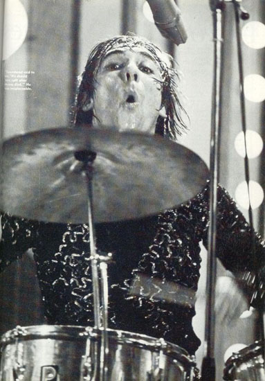 Oh, Keith... Oh, god he's gorgeous... Ahem. I'm over it!