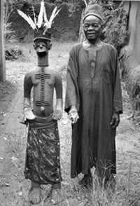 Alusi1Alusi priest Ezekwem with figure of deity Eke.