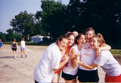 Awww aren't they cute! Jenny, Allie, Jamie, Marne, Emily & Nastya in the way back giggling it up. 