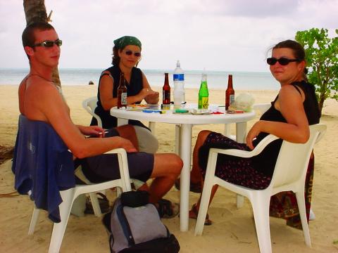 Playing Siedler on the beach, Picnic beach, Big Corn Island.