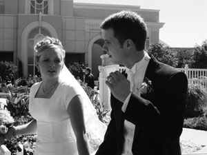 Photo of Traci and Brian on August 20, 2005 at the Mount Timpanogos Temple in American Fork, UT. Photo by Nick Peyton.