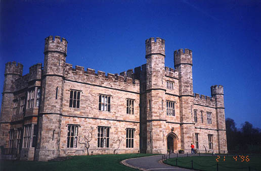 Leeds_Castle_1