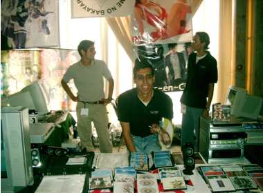 STAND