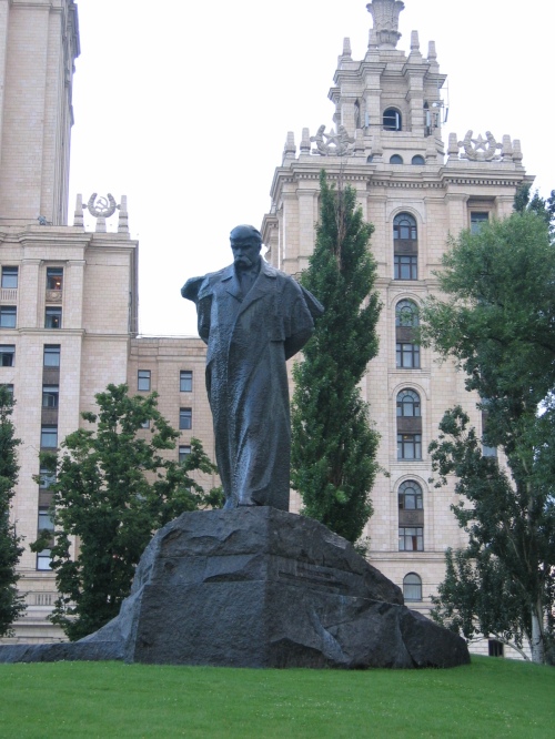 The writer Tsevtjenko from Ukraina&nbsp; near hotel Ukraina Moscow
