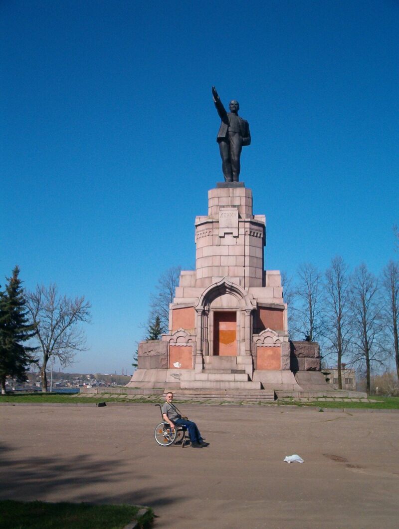 Kostroma - Lenin and I :-)