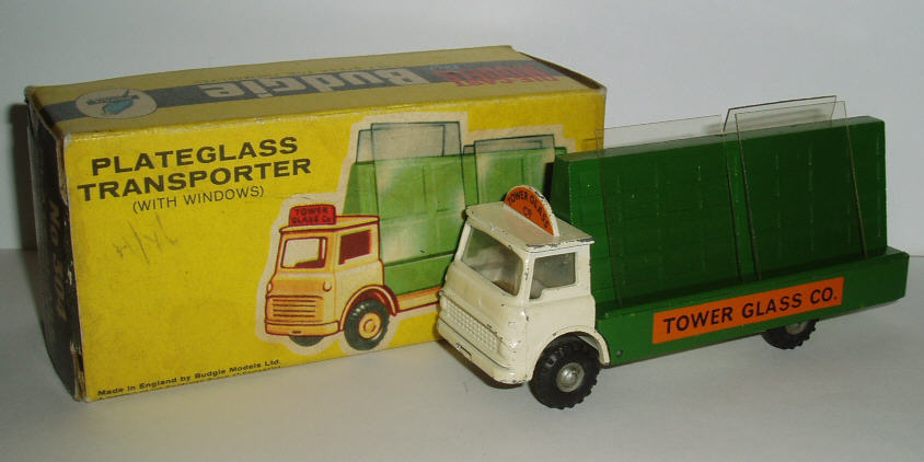 Rarity 2. 304 Bedford TK Glass Transporter. 1964-66. Comes with 4 panes of polythene 'glass'.