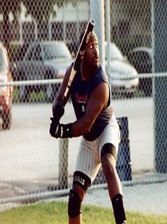 #34 Clyde Simmons