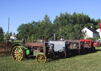 les tracteurs du d�but du si�cle (l'autre si�cle)