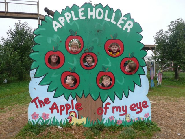 applehollertripforbrettsclass.jpg