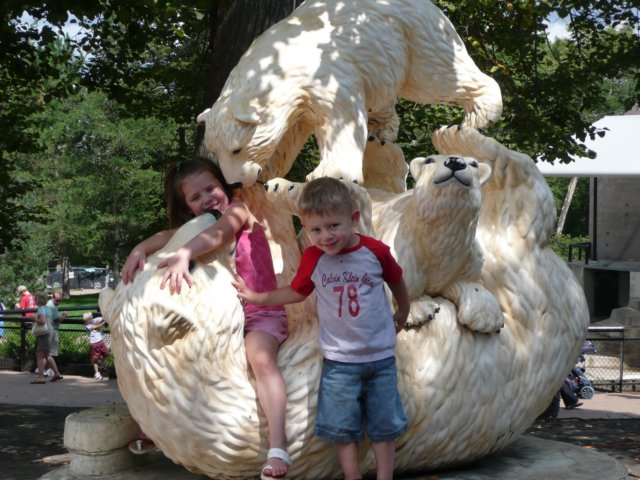 brettskyandthepolarbears.jpg