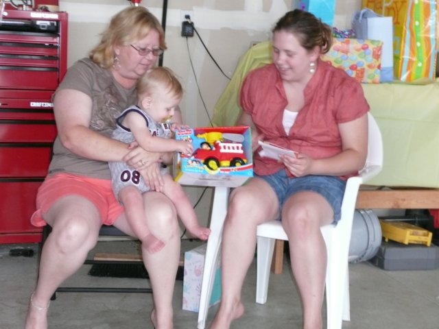 boppyaugustfirstdayofschool001.jpg
