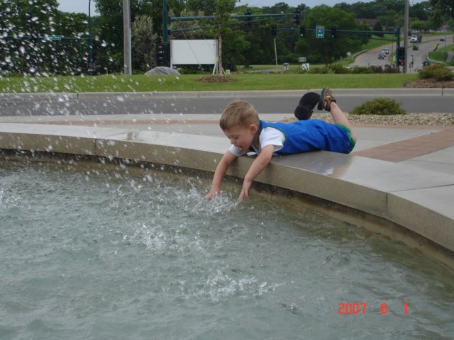 playinginthefountain.jpg