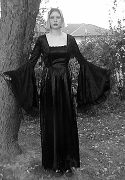 a nice b&w pic of me with my fav dress on