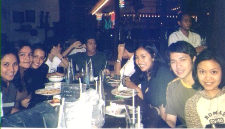 lagi makan