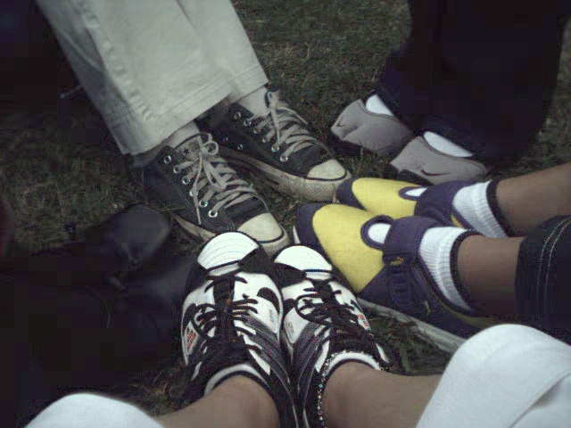 sepatu sepatu