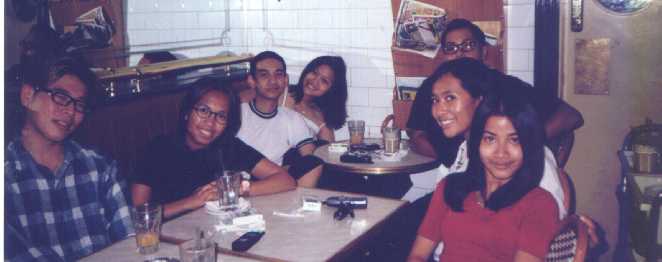 ngafe� banyak duit =)
