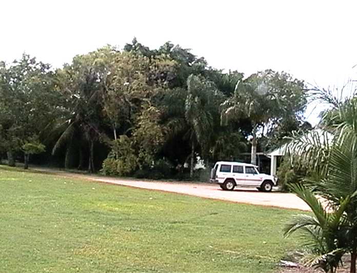 driveway & parking