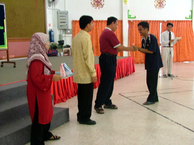 Pemenangnya adalah ... saya