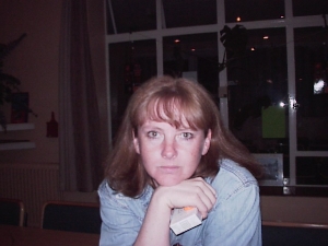06-liz.jpg (54649 bytes)