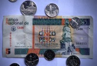 Peso cubana (moneda nacional): circa 25:1 USD