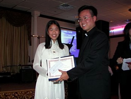 http://www.geocities.com/nls_phanrang/photo/Ailinh.jpg