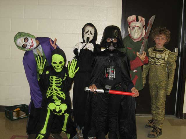 Halloween Cub Six