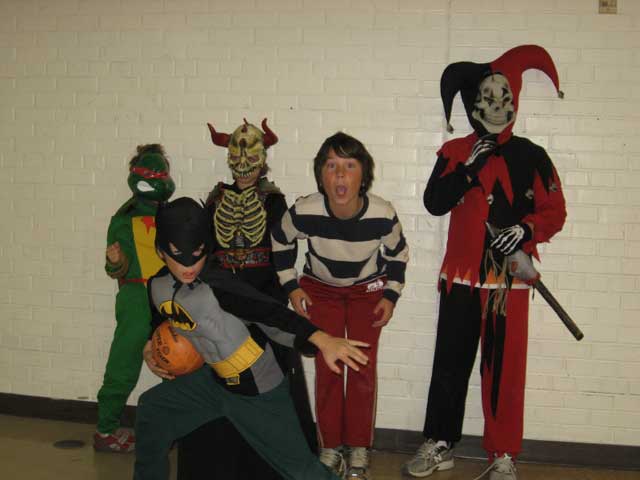 Halloween Cub Six