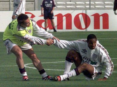 le saux and ince in training