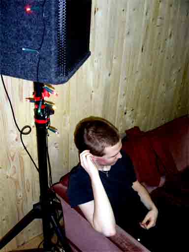 Kalle - Bassless bassist