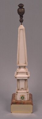 Vila Real de Santo Ant�nio -- Obelisco 1777 - Pra�a Marqu�s de Pombal