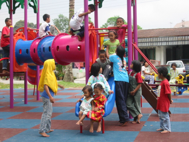 CEPAT!   CEPAT , KITA AMBIL GAMBAR...........